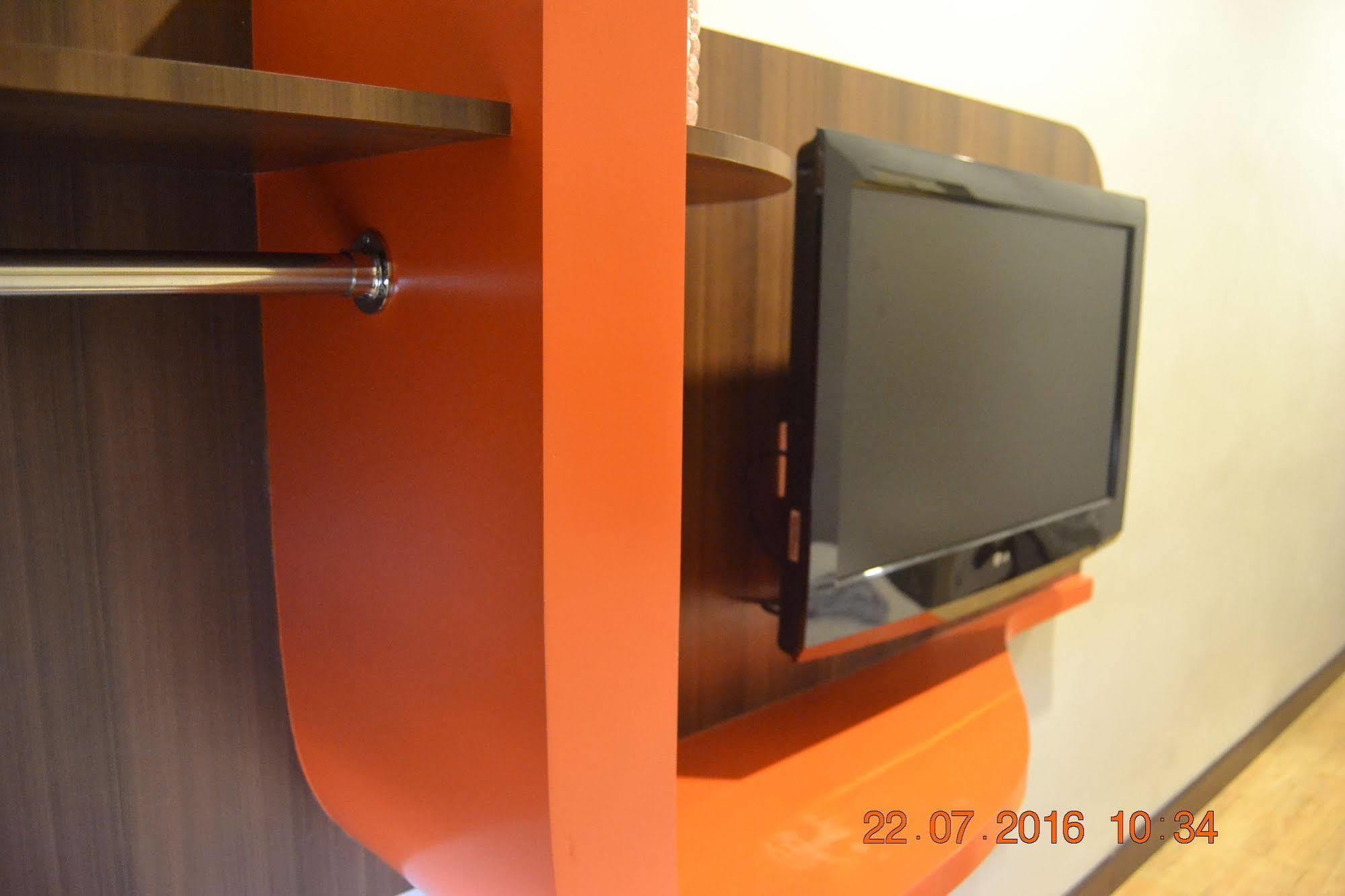 J Hotel Медан Экстерьер фото